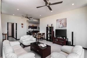 Room - Karon Hill 2 Bedroom Amazing Full Seaview Condo (Phuket)