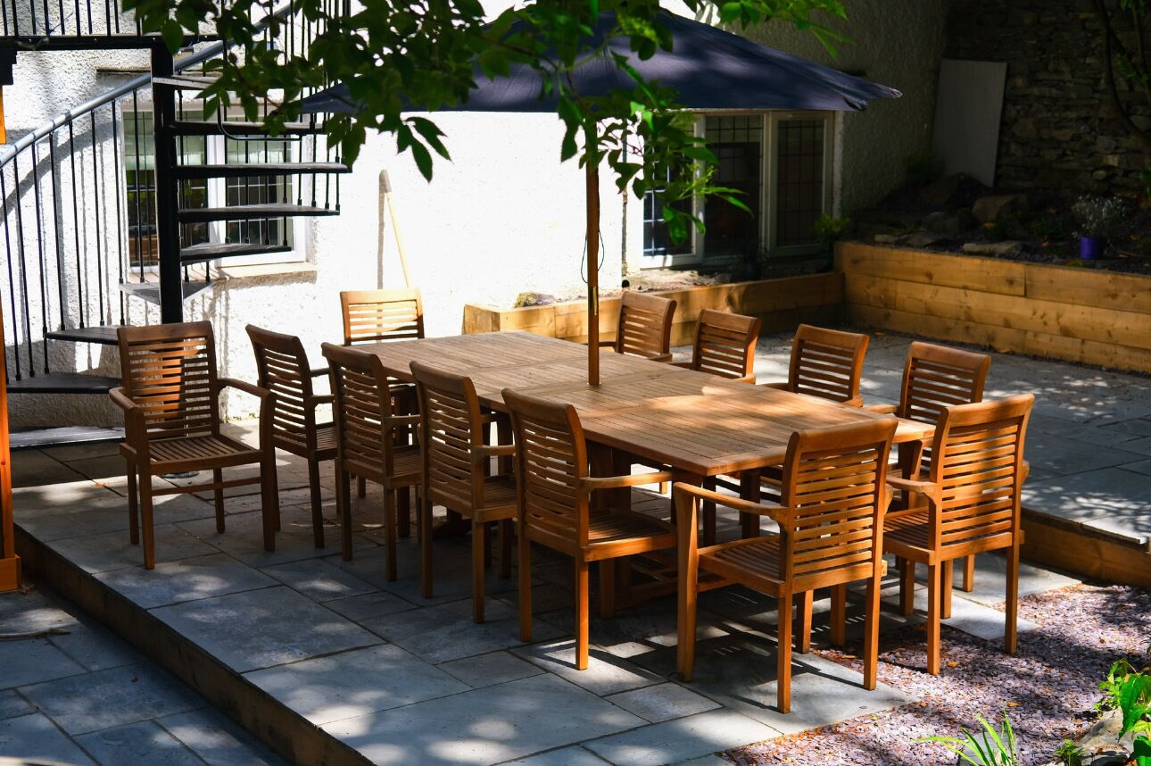 تناول الطعام بالخارج