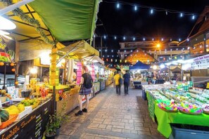 Unclassified image, 4 of 14, button - Hometel Night Bazaar Chiangmai (Chiang Mai)