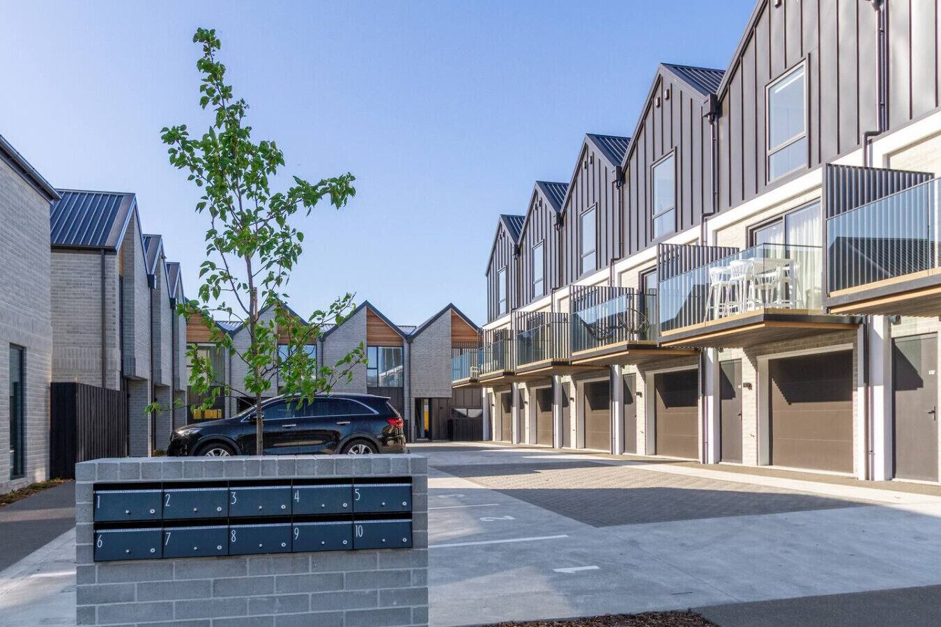 المنشأة من الخارج