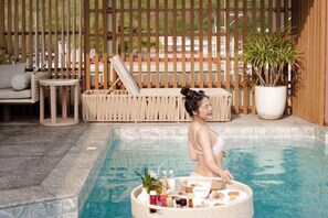 Pool - Mila Kohlarn (Koh Larn)