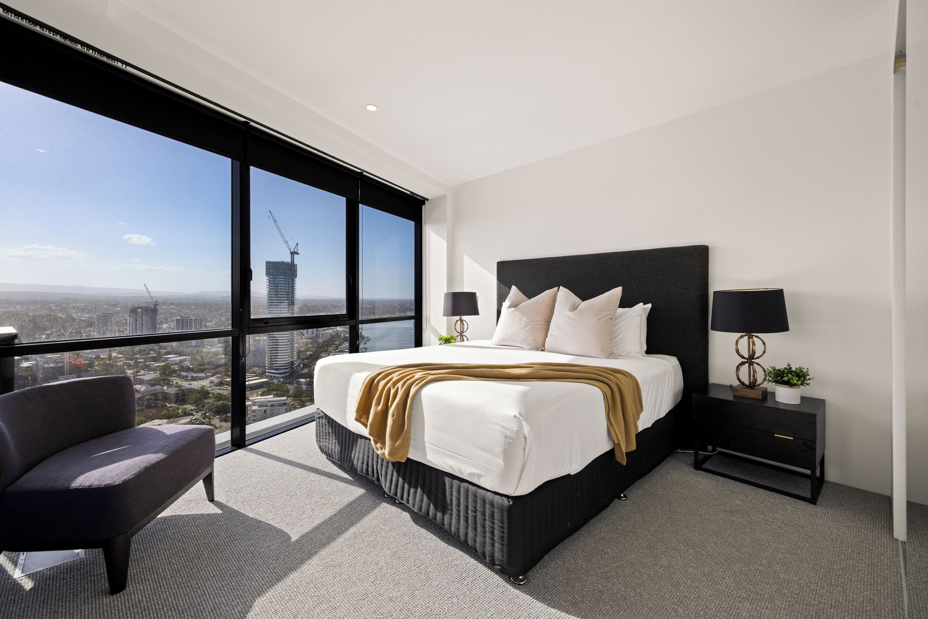 2 habitaciones, tabla de planchar con plancha y wifi gratis 