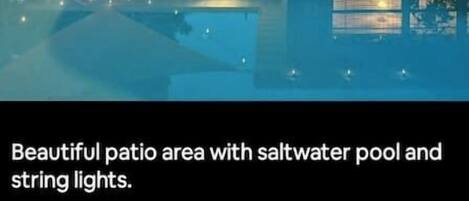 Utendørsbasseng og et oppvarmet basseng