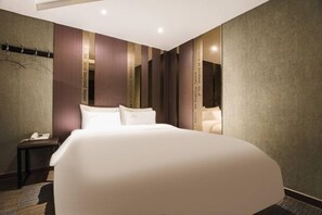 Room - Jamsil Louize (Seoul)