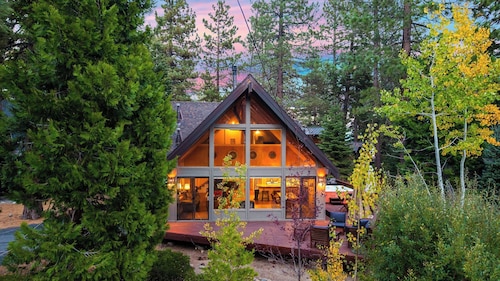 Classic A-frame Cabin w/ Hot Tub + Deck & Easy Access Near Ski + Lake Summit Haven by Avantstay
