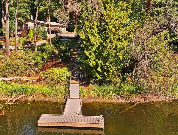 Property grounds - Lake View & Dock Access |Fast & Reliable Internet | Game Room | Pet Friendly (Anderson Island)