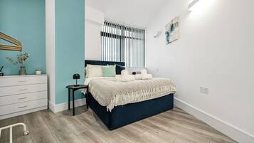 2 chambres, bureau, fer et planche à repasser, Wi-Fi gratuit