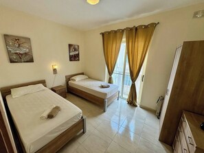 2 bedrooms, iron/ironing board, WiFi, bed sheets