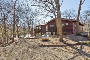 Property grounds - Lakeside Getaway near Lake of the Arbuckles (Sulphur)