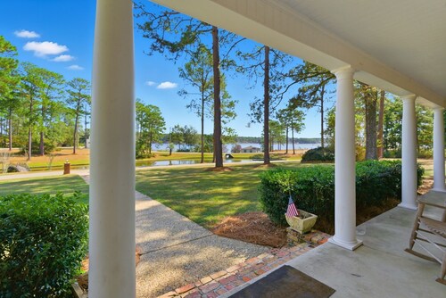 Lakefront Retreat w/ Private Cove & 12 Acres