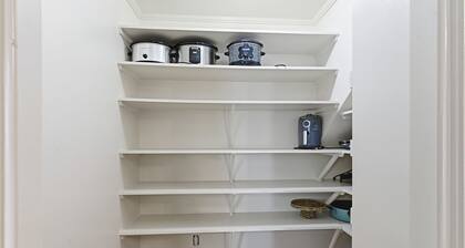 Lakefront Retreat w/ Private Cove & 12 Acres