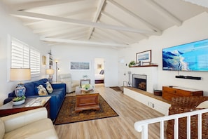 Smart-TV, peis og bøker