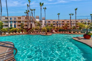 Et oppvarmet basseng