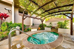Beheizter Pool