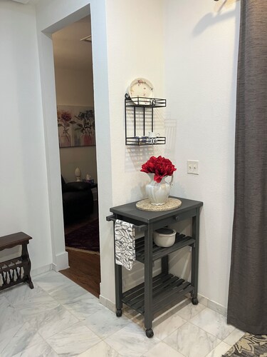 Weekend Get-A-Way/Game Day Sleep-Over/BBQ Trail Local Central. We've Got it All!