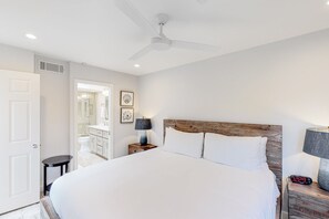 2 chambres, fer et planche à repasser, Wi-Fi gratuit, draps fournis