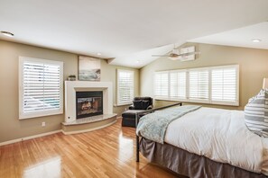 3 chambres, fer et planche à repasser, accès au Wi-Fi (inclus)