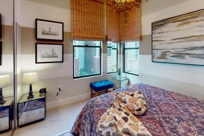 2 bedrooms, desk, iron/ironing board, Internet