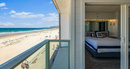 Shoreline Hideaway Beachfront