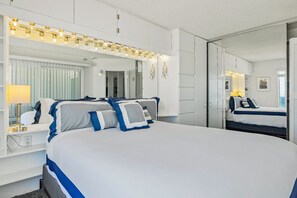 2 室のベッドルーム、アイロン / アイロン台、WiFi (無料)、ベッドシーツ