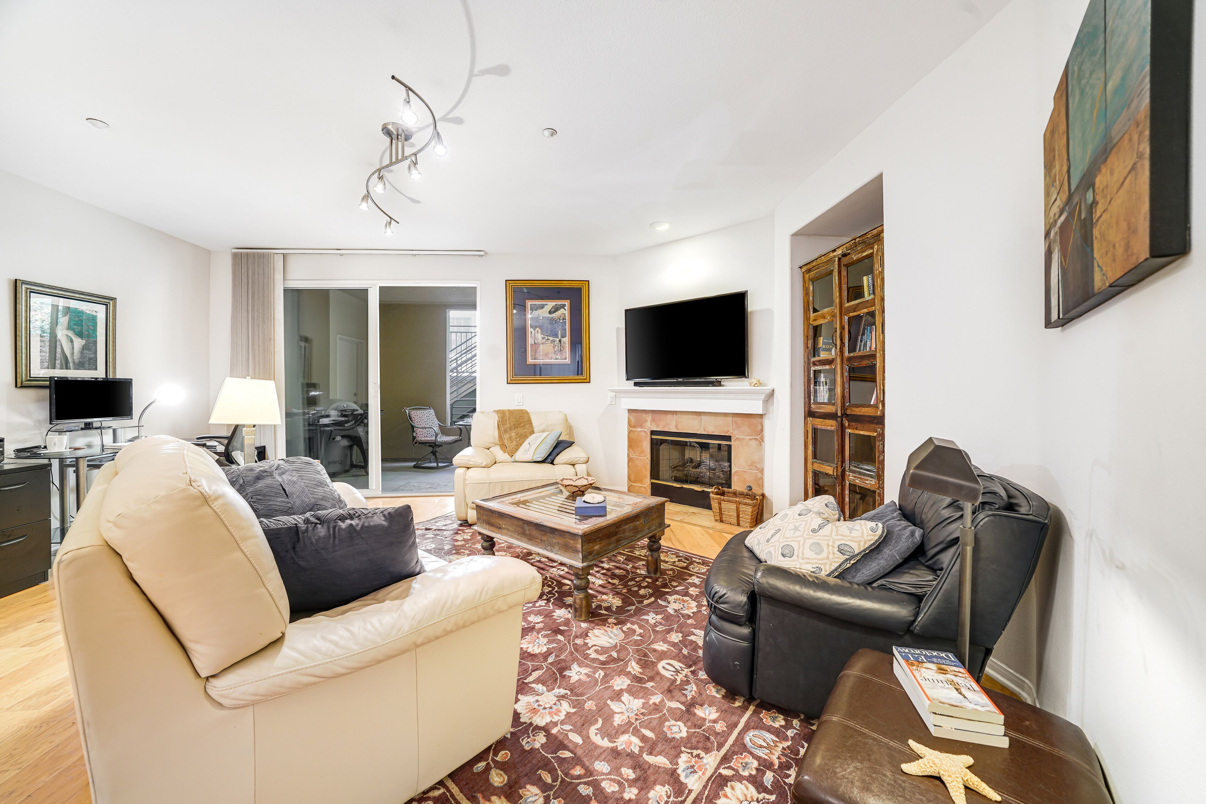 Ocean Pointe Getaway- 30-night Minimum - Carlsbad, CA