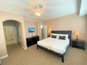 3 chambres, bureau, fer et planche à repasser, Wi-Fi gratuit