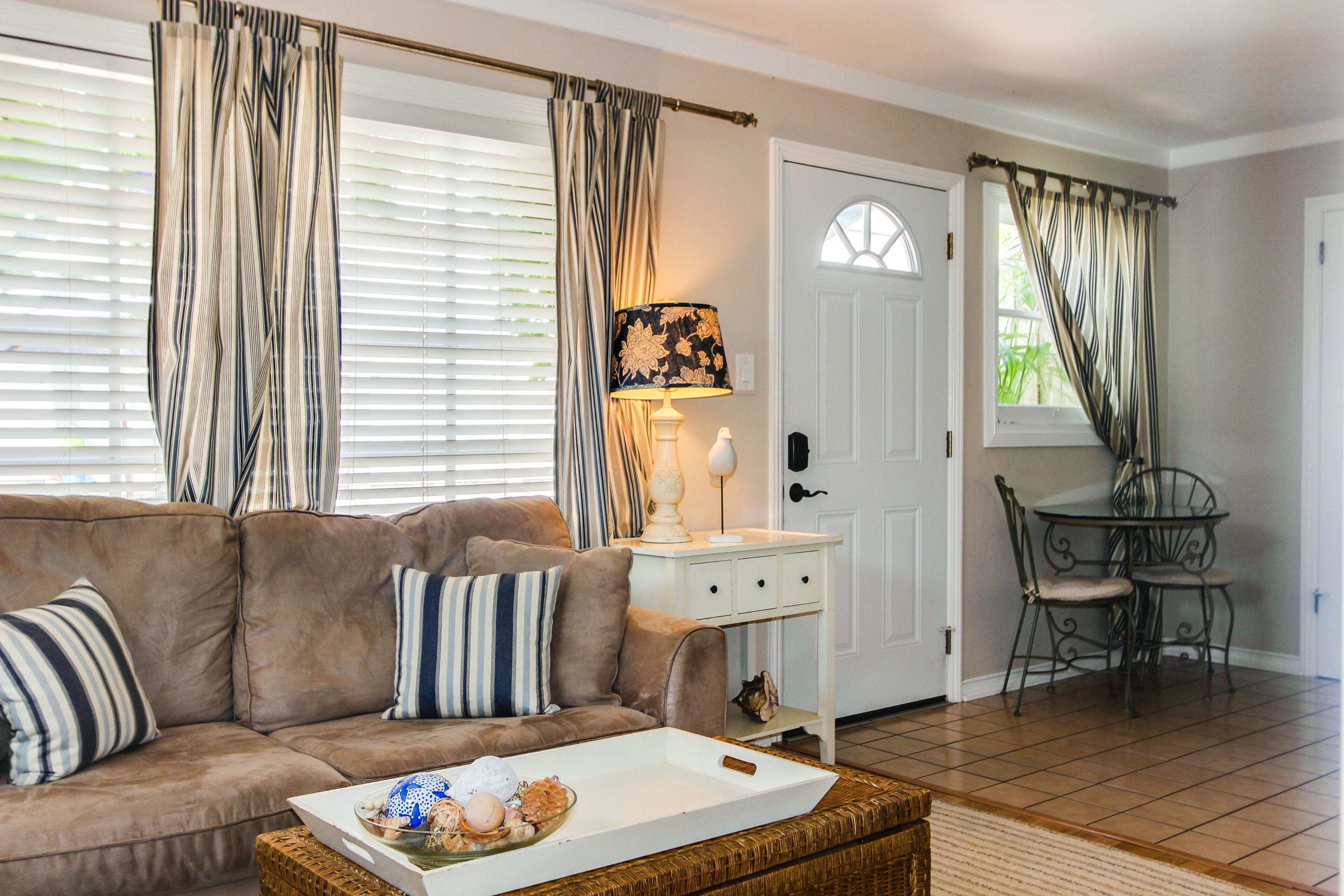 Televisión y reproductor de DVD 