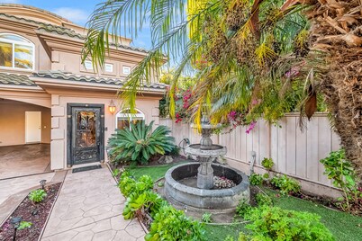 The Shangri-La of La Jolla