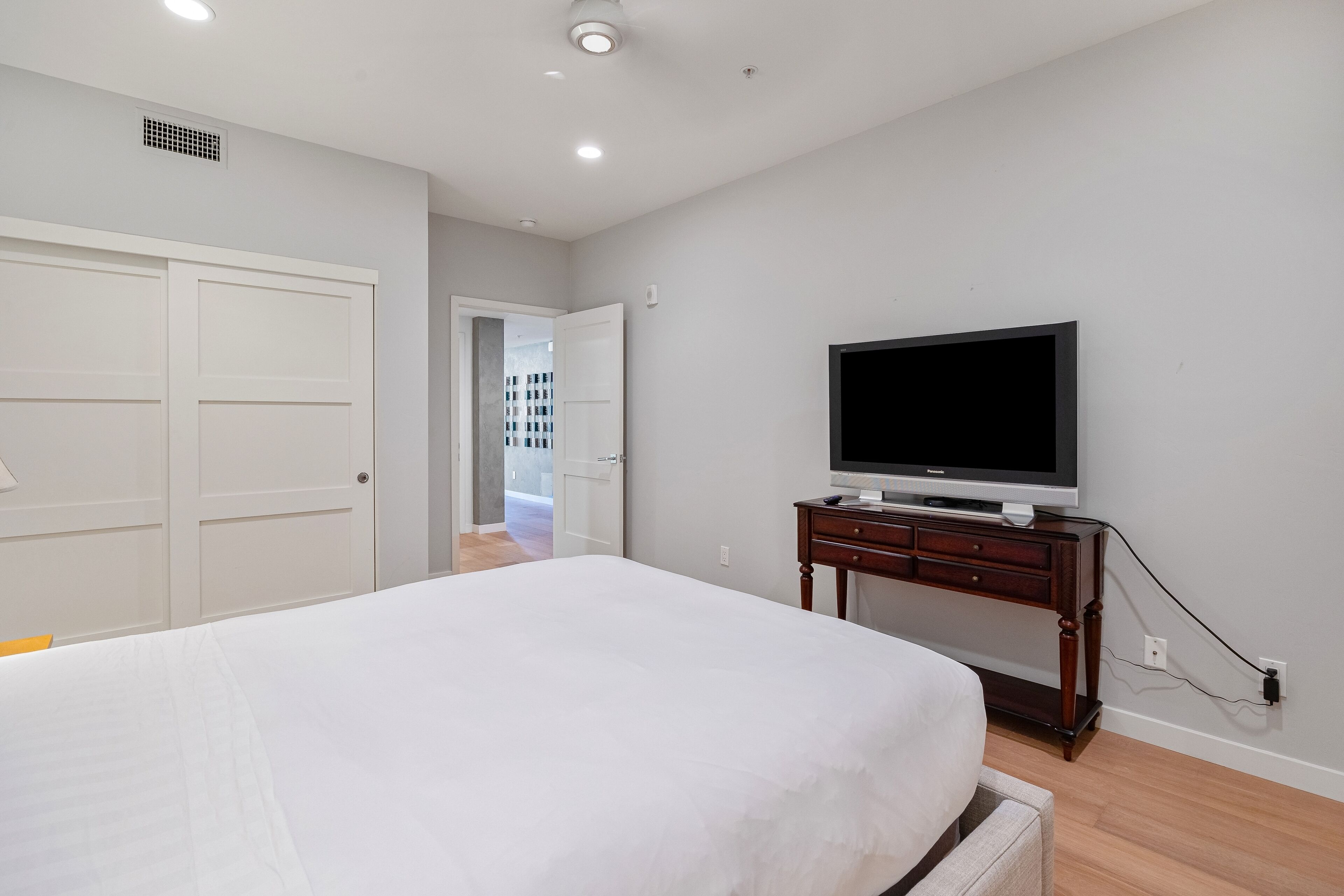 3 habitaciones, wifi, ropa de cama y acceso para silla de ruedas 