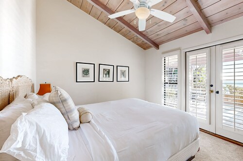 Forever Views Oceanfront, dog-friendly home with deck, firepit, grill, & sweeping ocean views