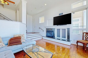 Téléviseur connecté, foyer