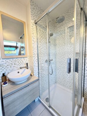 Dusche, Haartrockner