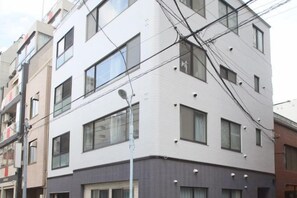 Unclassified image, 5 of 7, button - Mi-HOTEL UENO (Tokyo)