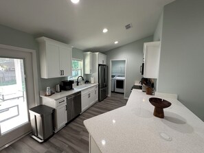 Fridge, microwave, oven, stovetop - Saddle Oak Retreat; pet-friendly near WEC and more (Ocala)