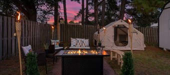 Elegant 5BR Sanctuary: Glamping Pit & Luxe Outdoor Lounge