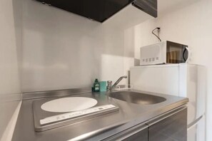 Room - FL Residence Jingu Gyoen IV (Tokyo)