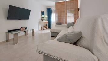 2 bedrooms, free WiFi