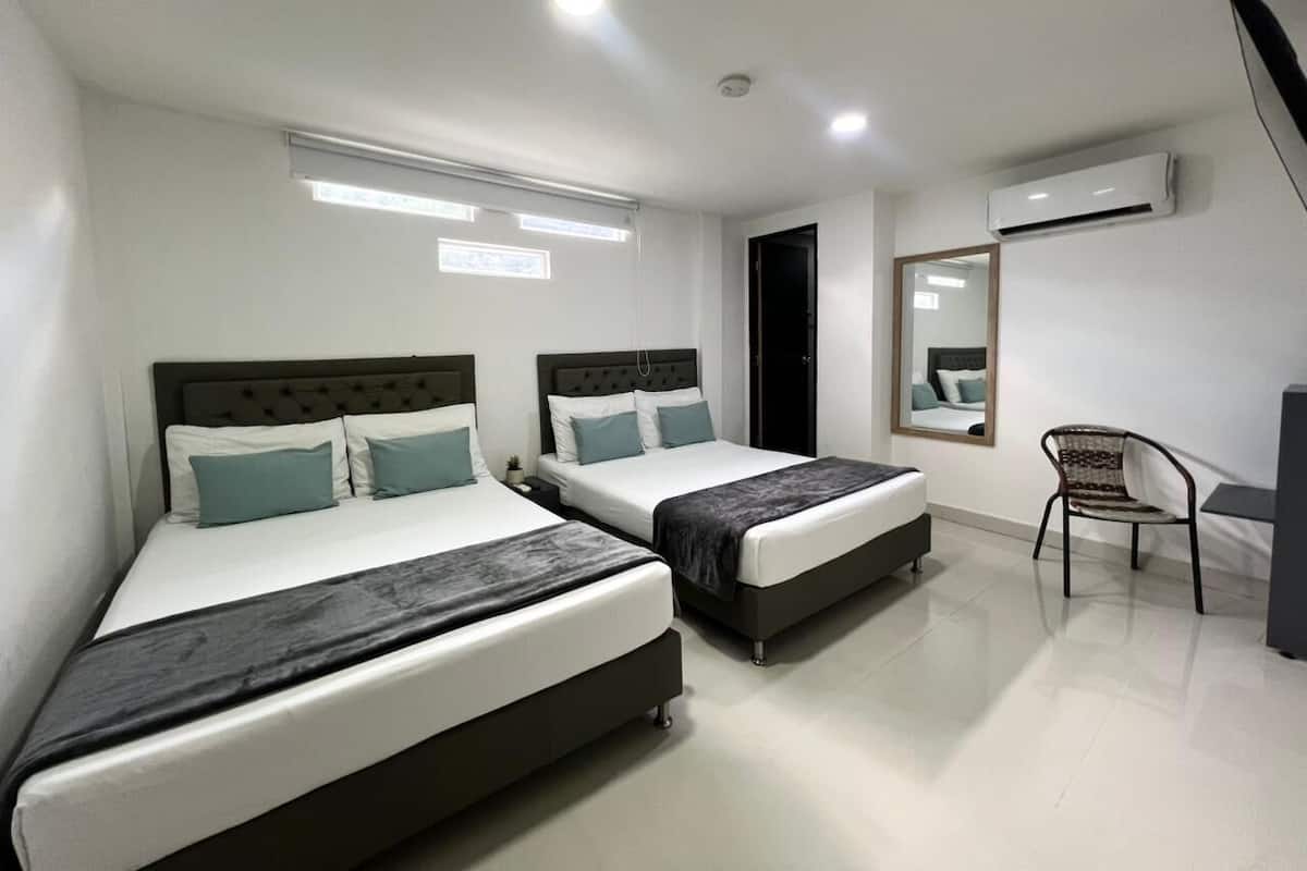 Standard Quadruple Room | Free WiFi, bed sheets