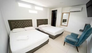 Standard Quadruple Room | Free WiFi, bed sheets
