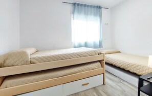 3 bedrooms, free WiFi - Stunning home in Turís (Turís)