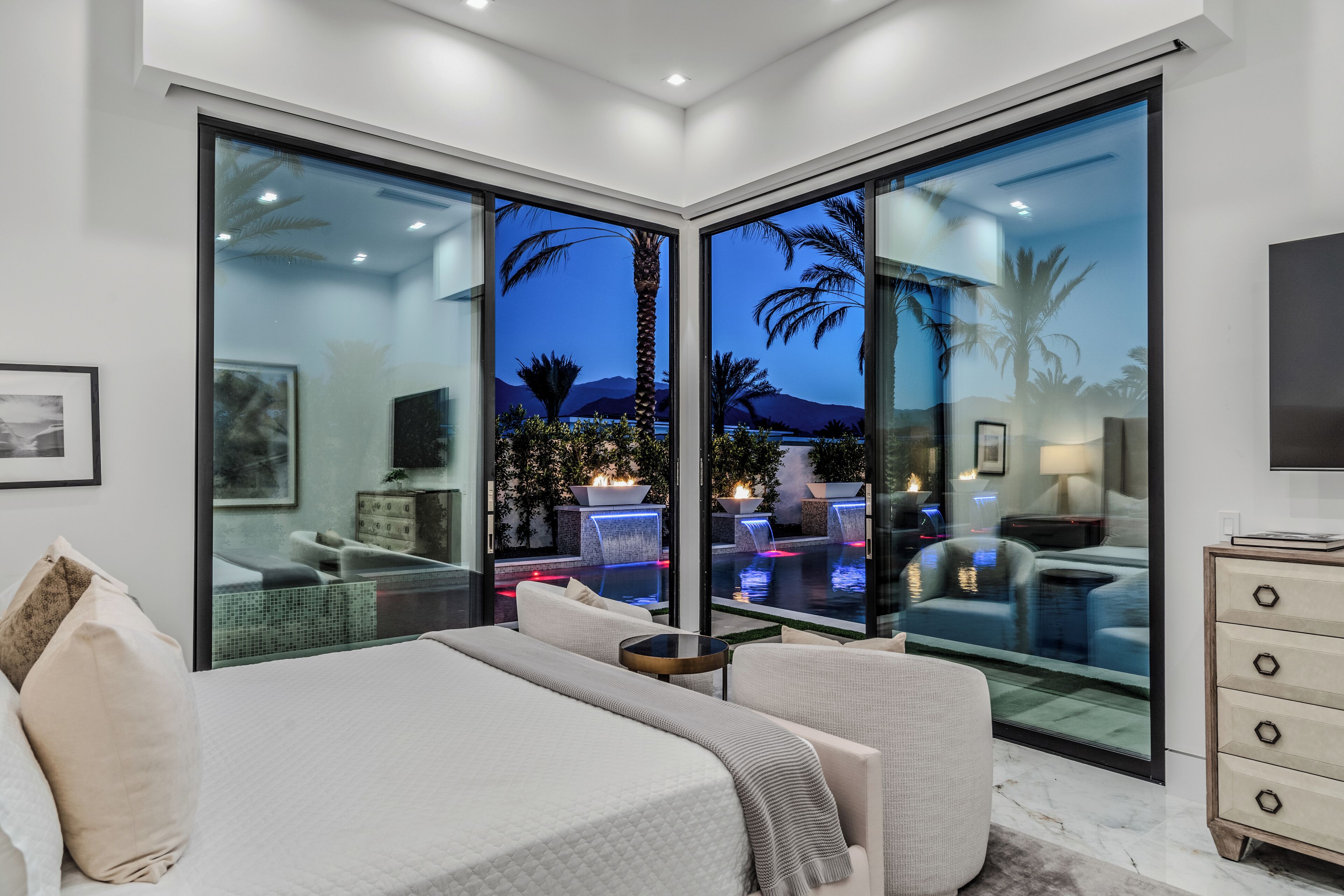 Vila | Meja kerja, ruang kerja ramah laptop, Wi-Fi gratis, dan seprai linen