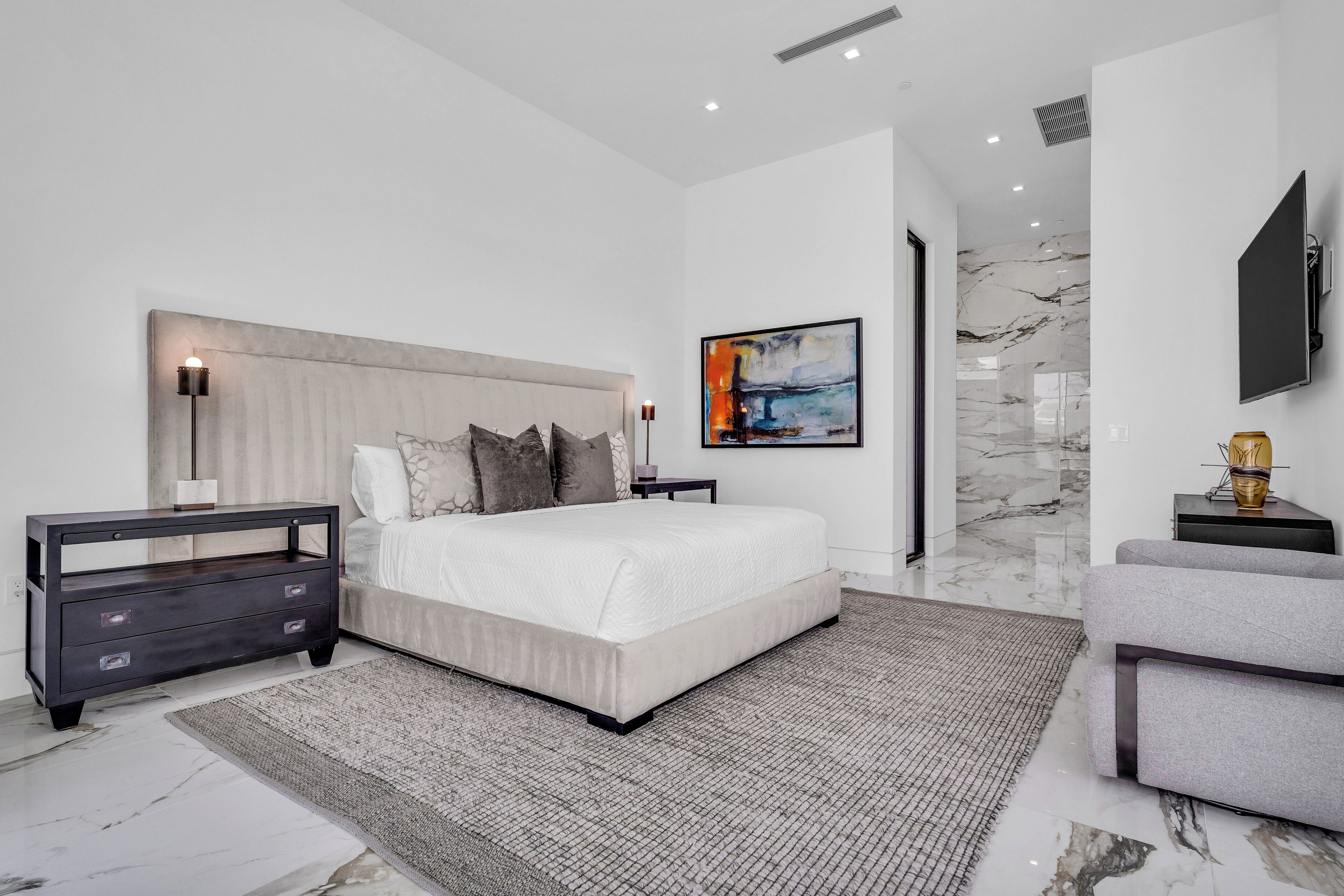 Vila | Meja kerja, ruang kerja ramah laptop, Wi-Fi gratis, dan seprai linen