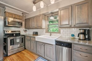 Microwave, oven, stovetop, dishwasher