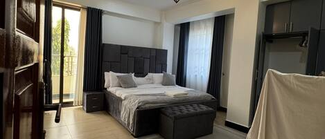 1 bedroom, iron/ironing board, internet, bed sheets