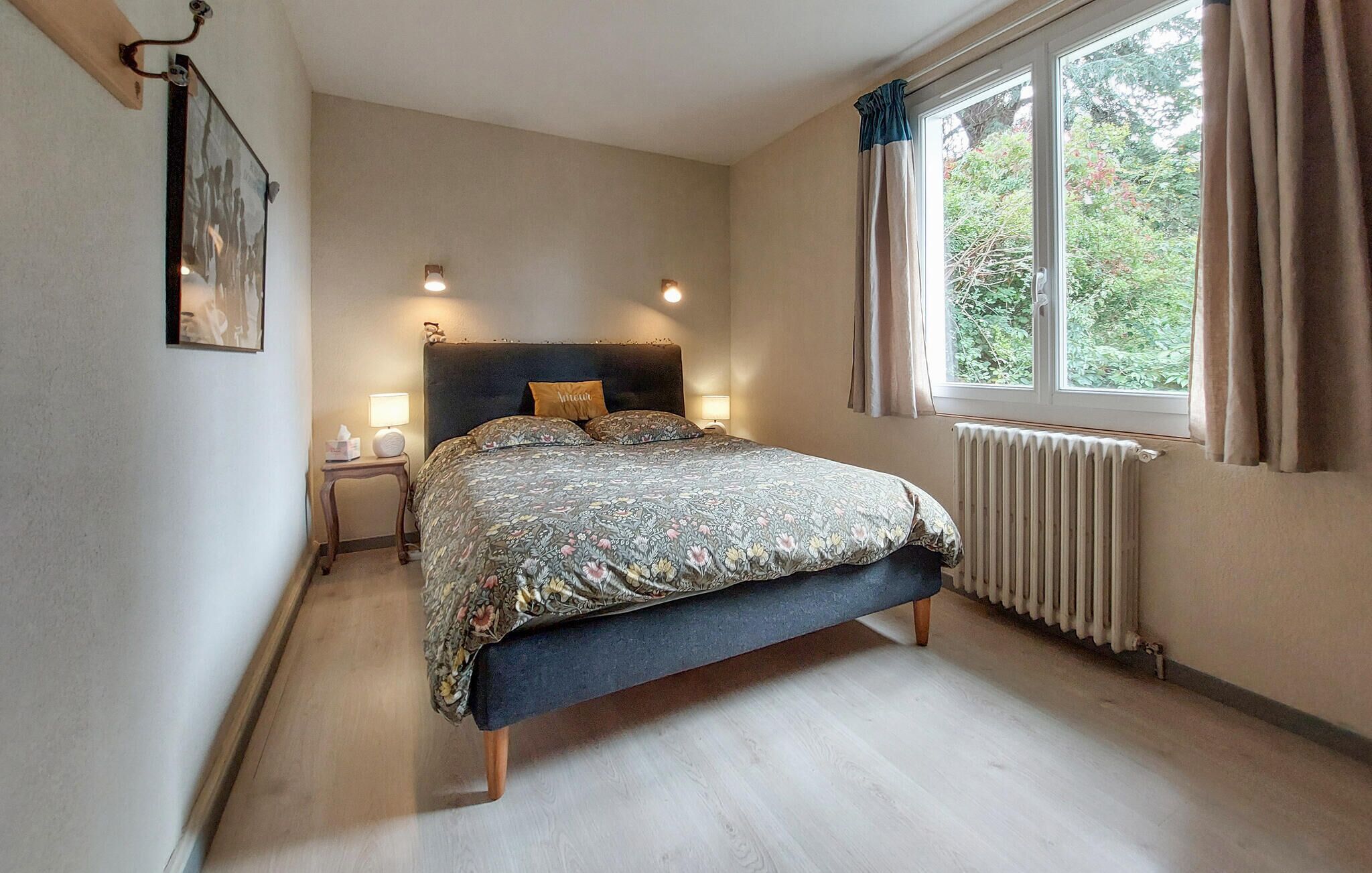 3 chambres, fer et planche à repasser, Wi-Fi gratuit