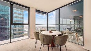 تناول الطعام