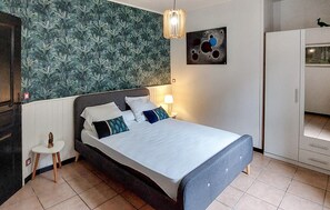 4 Schlafzimmer, Bügeleisen/Bügelbrett, Reisekinderbett, kostenloses WLAN