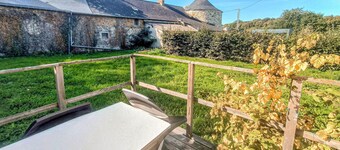 Cozy home in Parennes with swimming pool