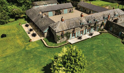 Luxury Country Estate & Farm Group Stay – Sleeps 14-16 in Ireland’s Ancient East