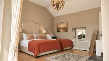 7 bedrooms, iron/ironing board, travel crib, WiFi (free)